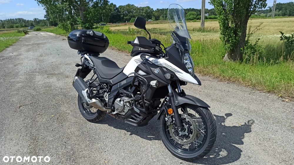 Suzuki V-STROM - 1