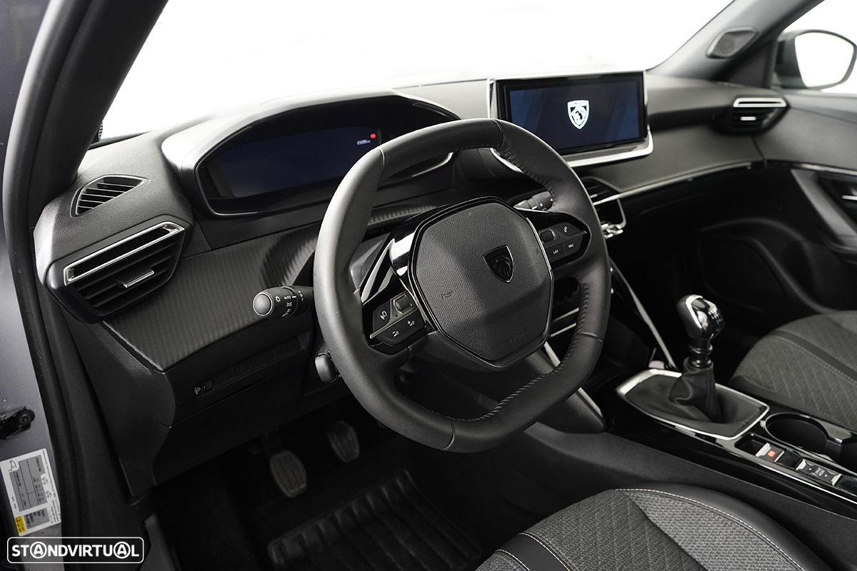 Peugeot 2008 1.2 PureTech Allure - 7