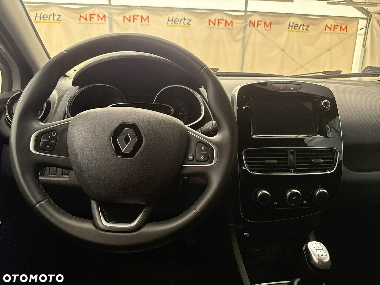 Renault Clio - 14