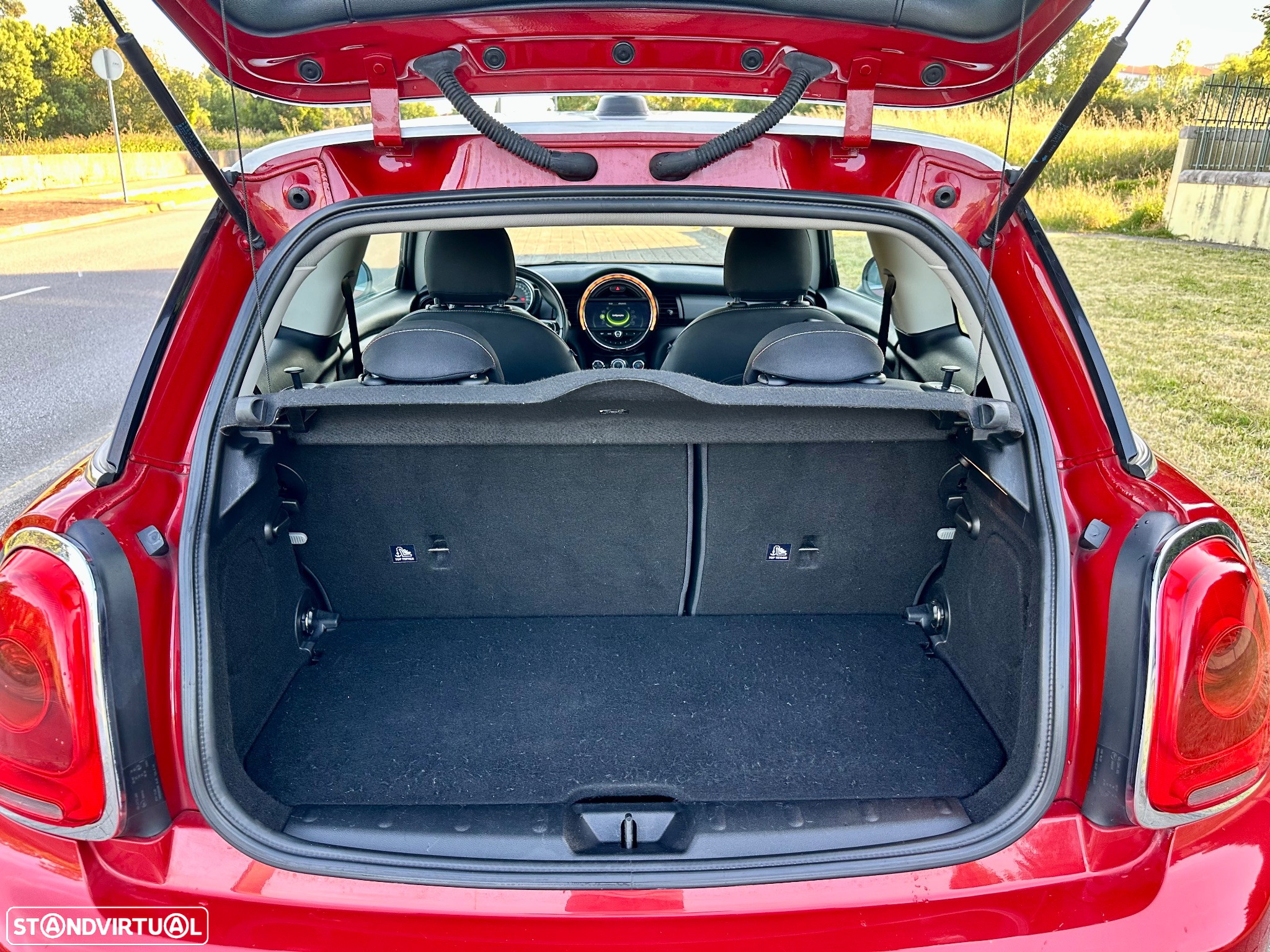 MINI 3 Portas One D - 22