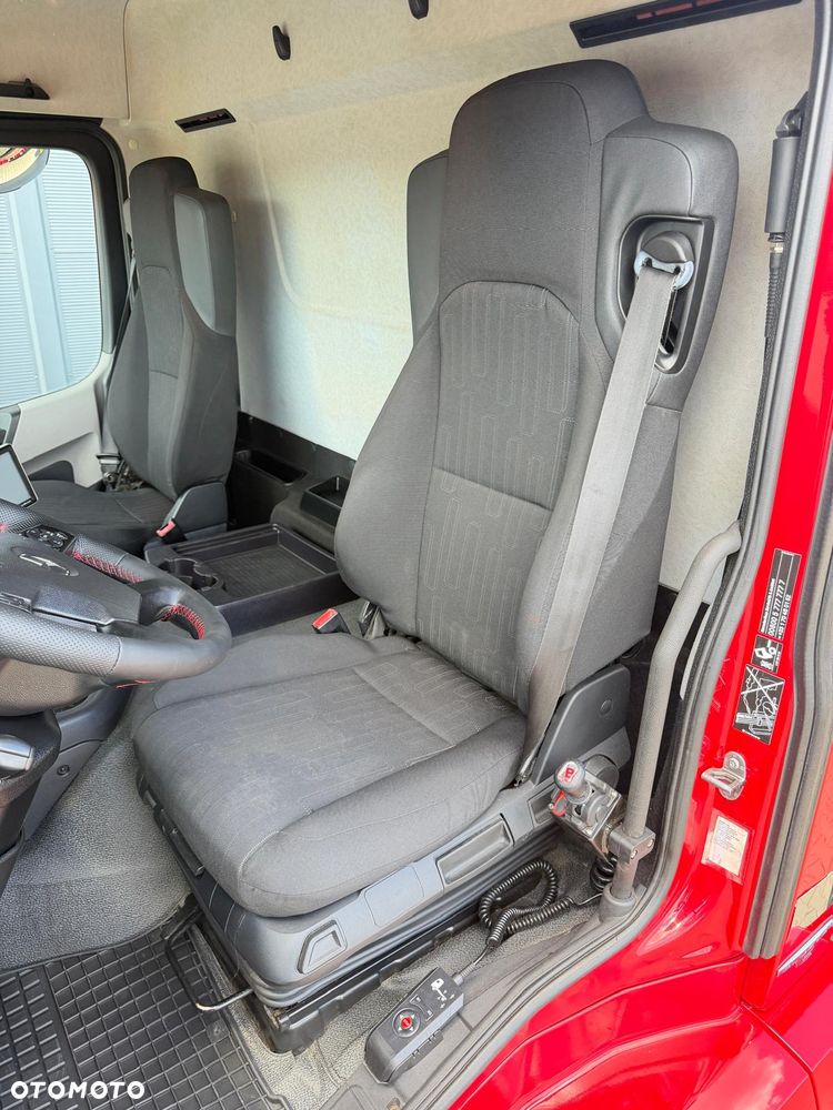 Mercedes-Benz Antos Actros 1827 // wywrotka 3-stronna // 2015 r. // Klima // - 22