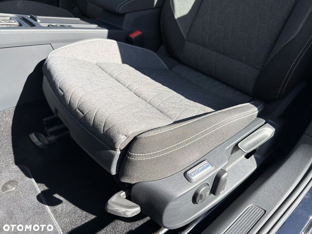 Volkswagen Passat - 14