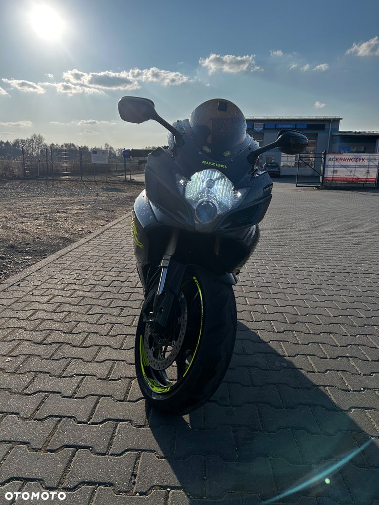 Suzuki GSX-R - 3