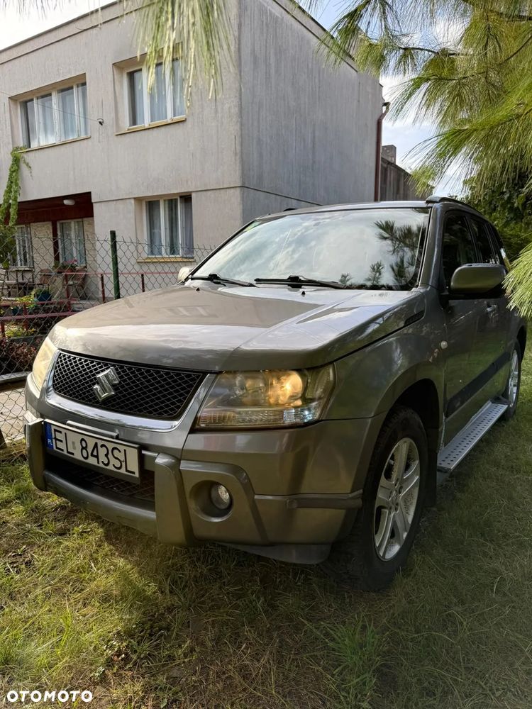 Suzuki Grand Vitara 2.0 Comfort - 1