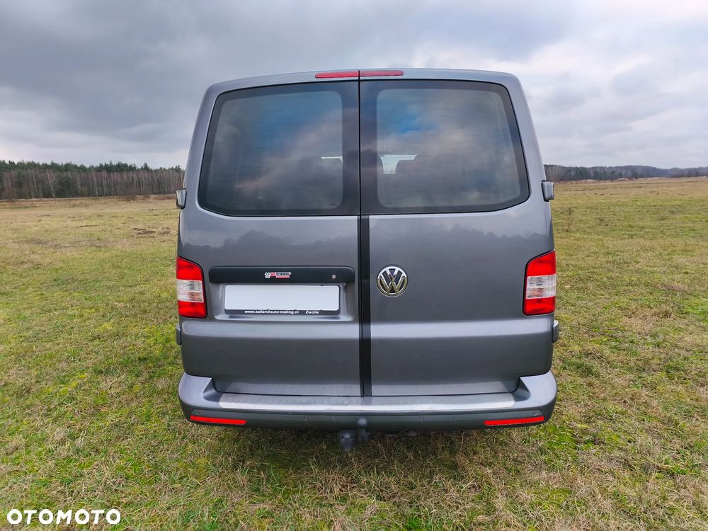 Volkswagen Transporter - 4