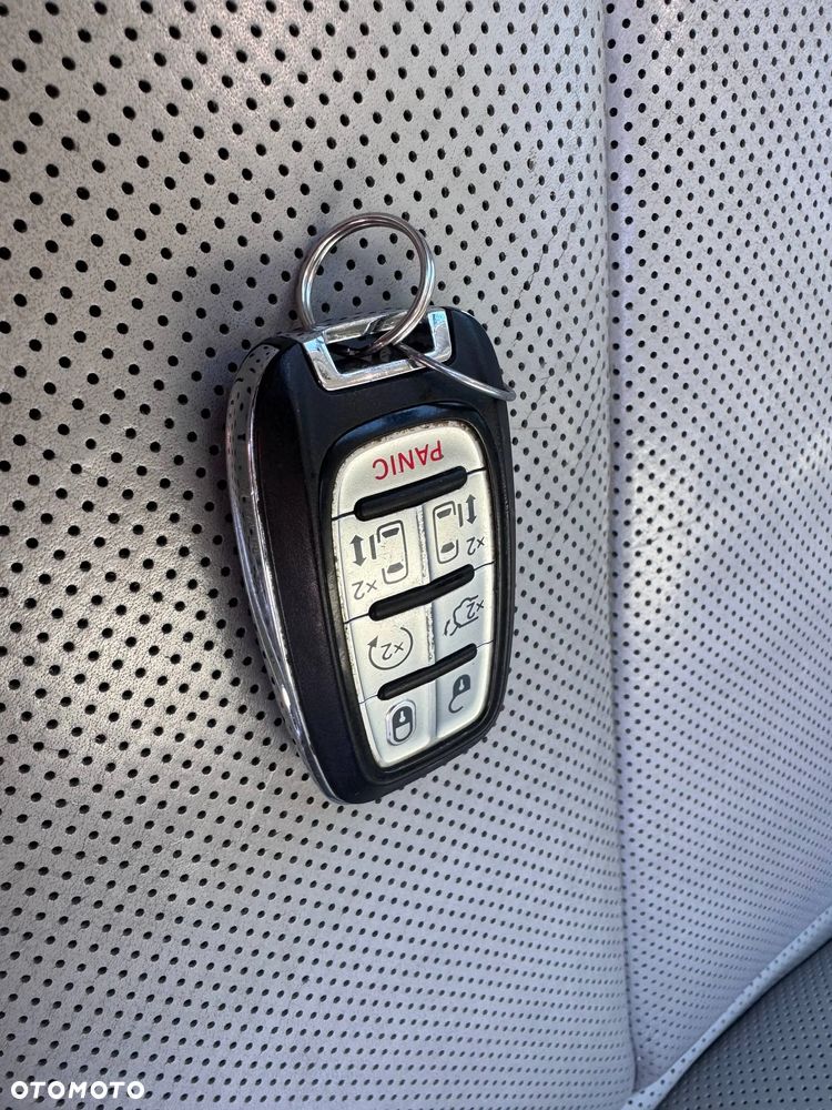 Chrysler Pacifica - 15