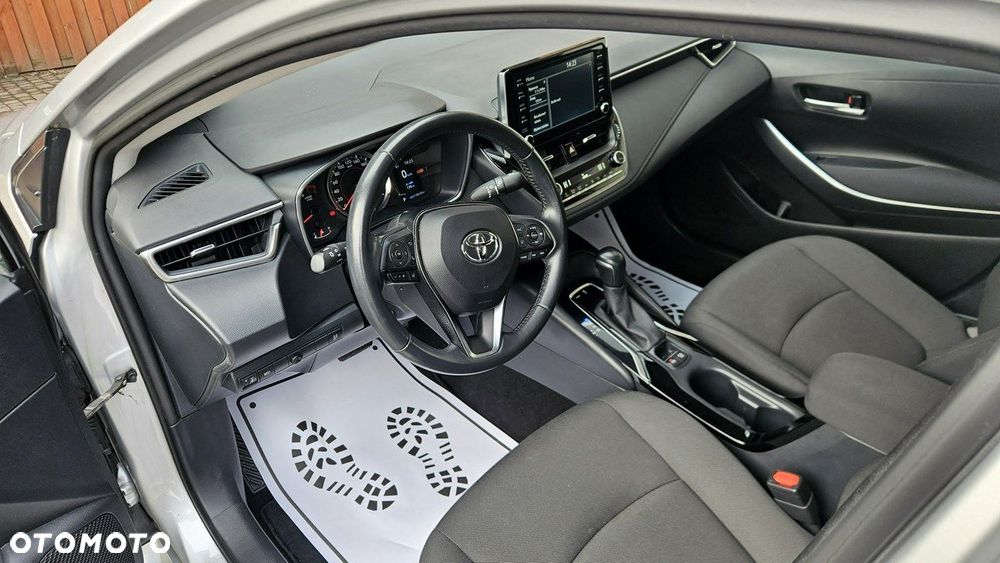 Toyota Corolla - 13
