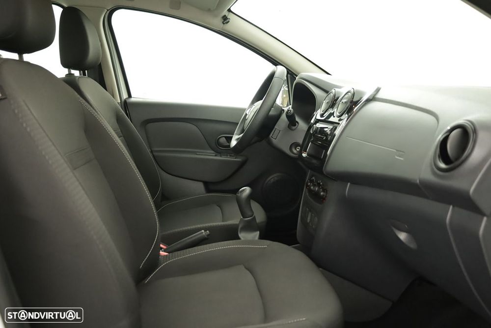 Dacia Sandero 1.0 SCe Pack - 18