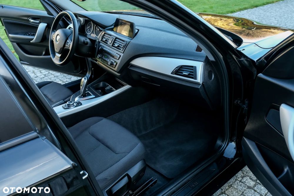 BMW Seria 1 120d Sport-Aut - 22