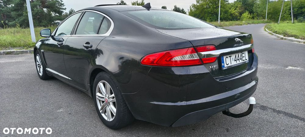 Jaguar XF 2.2 D Luxury - 5