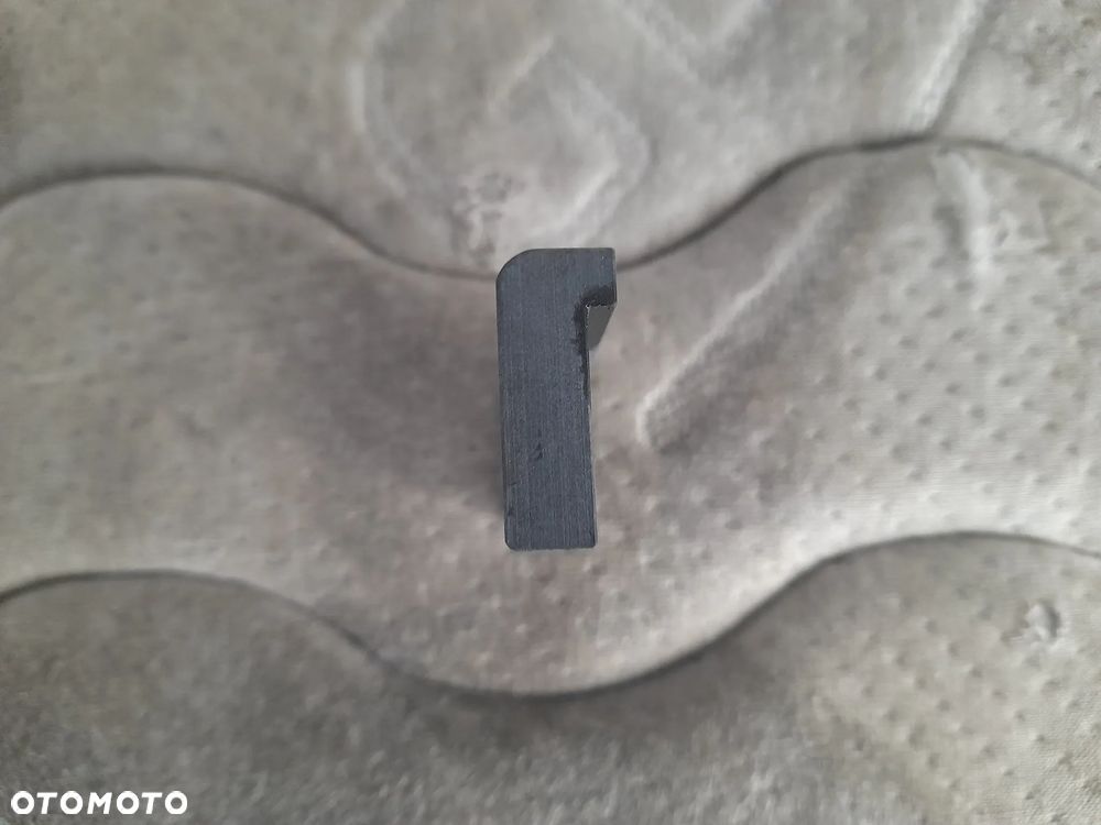 Kątownik / narożnik plastikowy 60x30MM 4 SZTUKI - 3