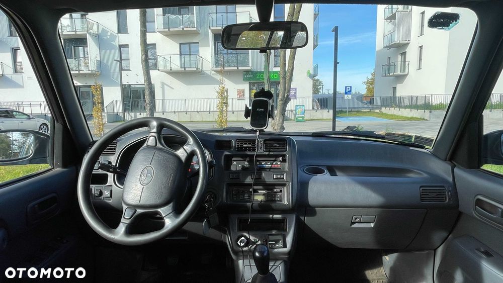 Toyota RAV4 - 5