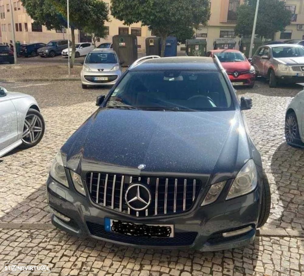 Mercedes-Benz E 220 CDI DPF BlueEFFICIENCY Auto Avantgarde - 1