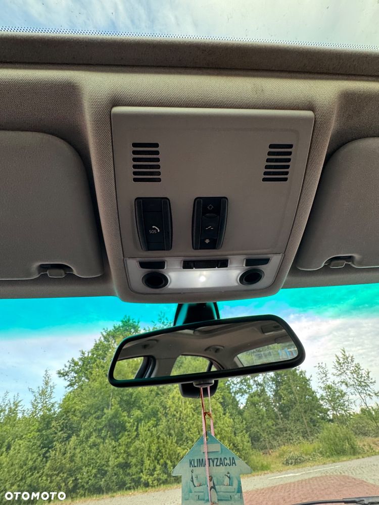 BMW Seria 3 320d xDrive - 12