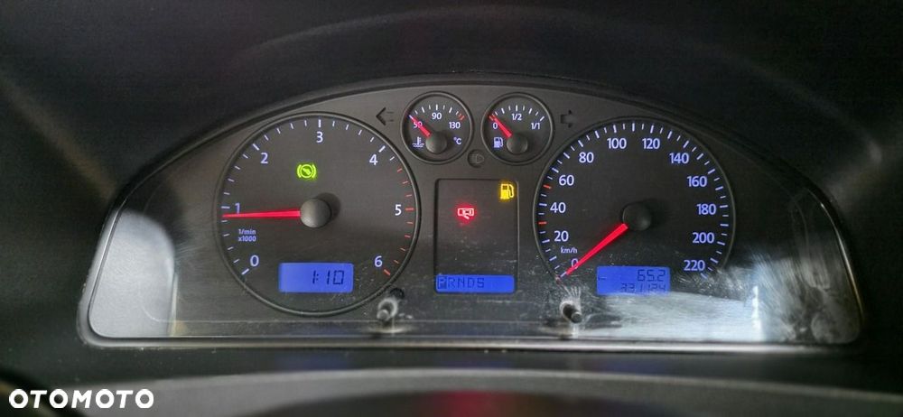 Volkswagen Transporter - 24