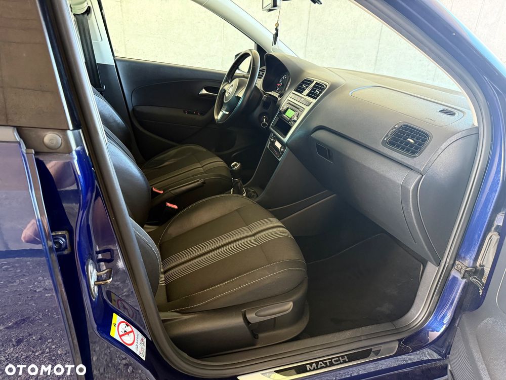 Volkswagen Polo 1.2 MATCH - 10