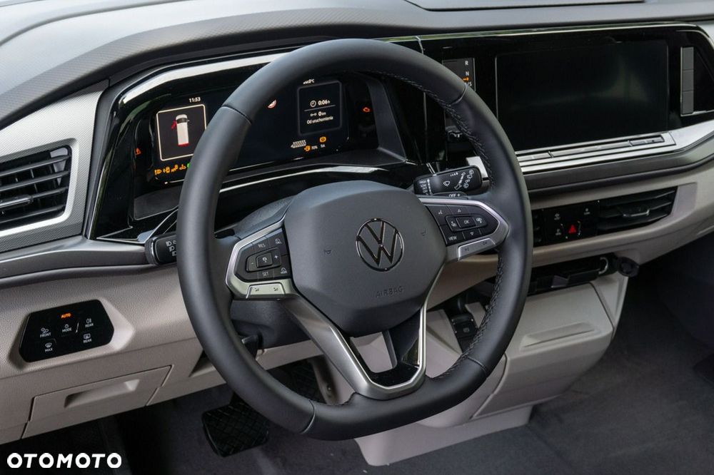 Volkswagen Multivan - 15