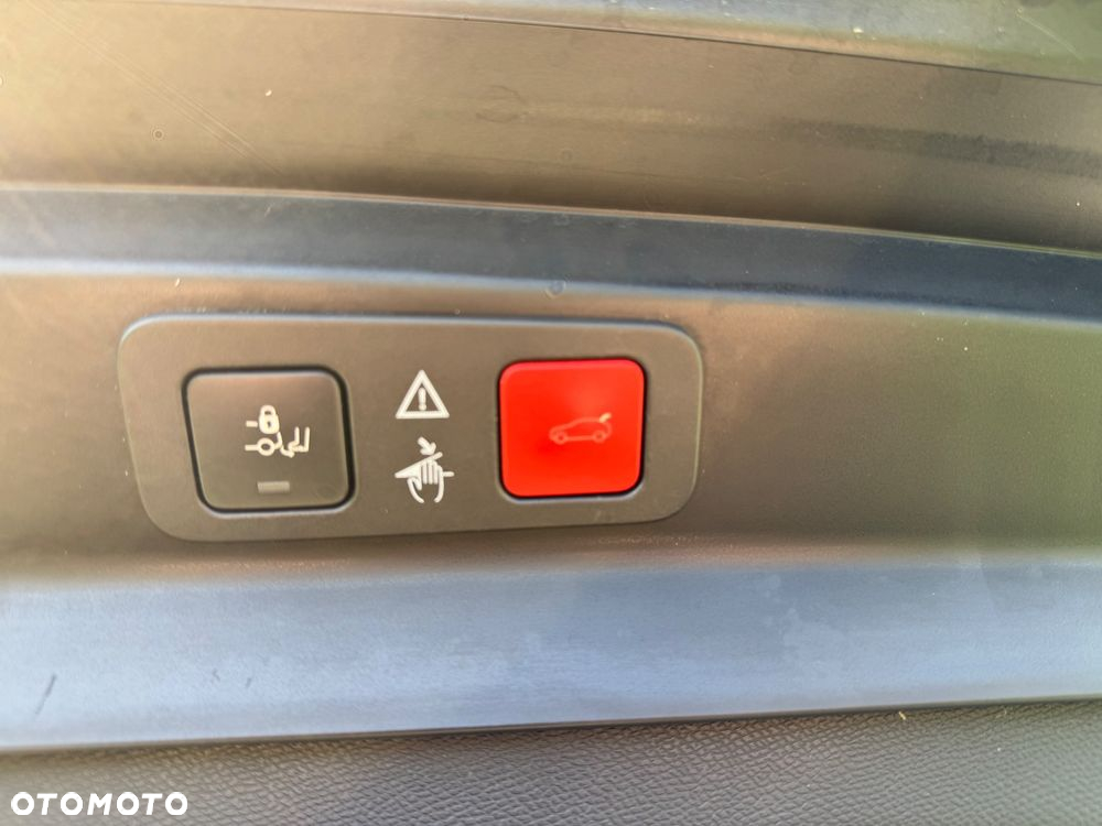 Peugeot 5008 - 5