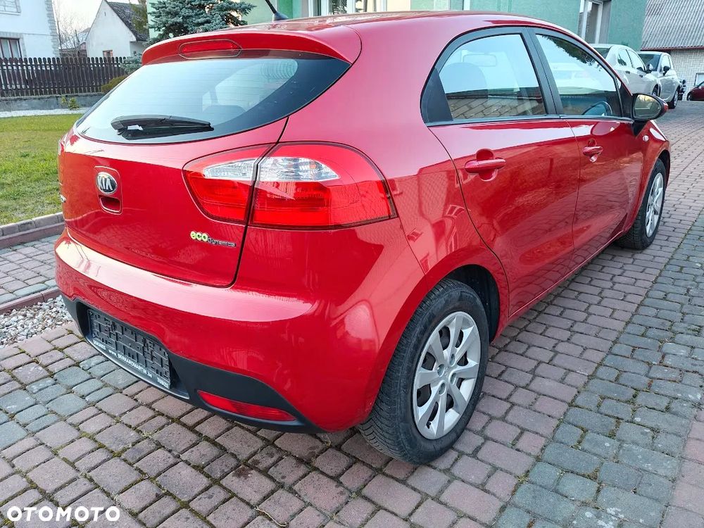 Kia Rio - 6