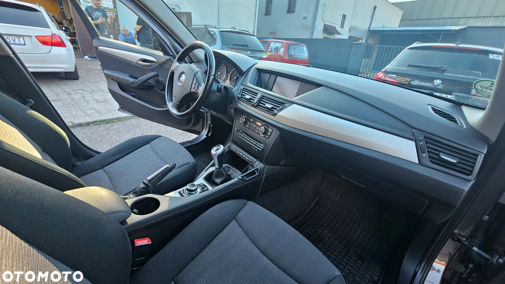 BMW X1 xDrive18d xLine - 13