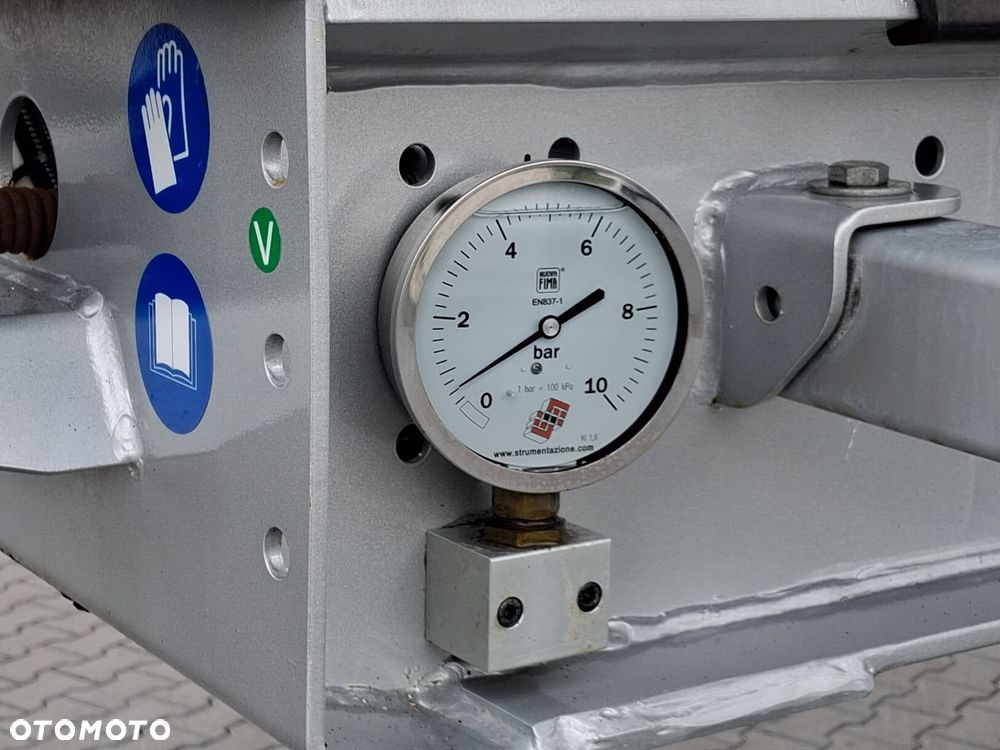 Menci Stalowa wywrotka 27m3, Elektryczny dach, Hardox - 13