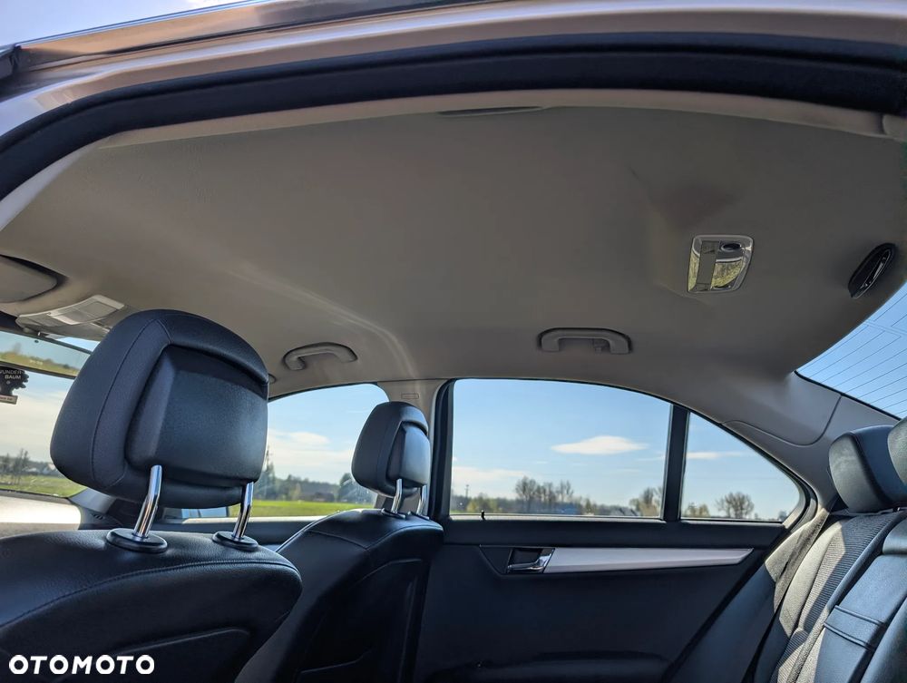 Mercedes-Benz Klasa C 320 CDI Avantgarde 4-Matic - 15