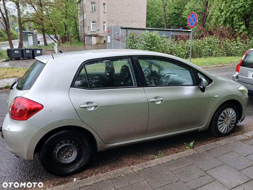 Toyota Auris 2.0 D-4D - 3