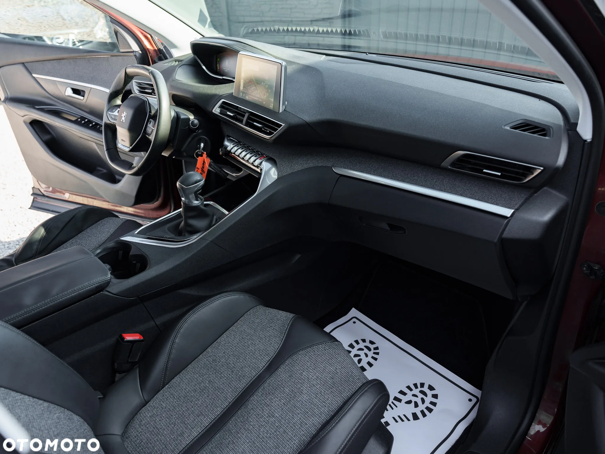 Peugeot 3008 1.6 BlueHDi Allure S&S - 16