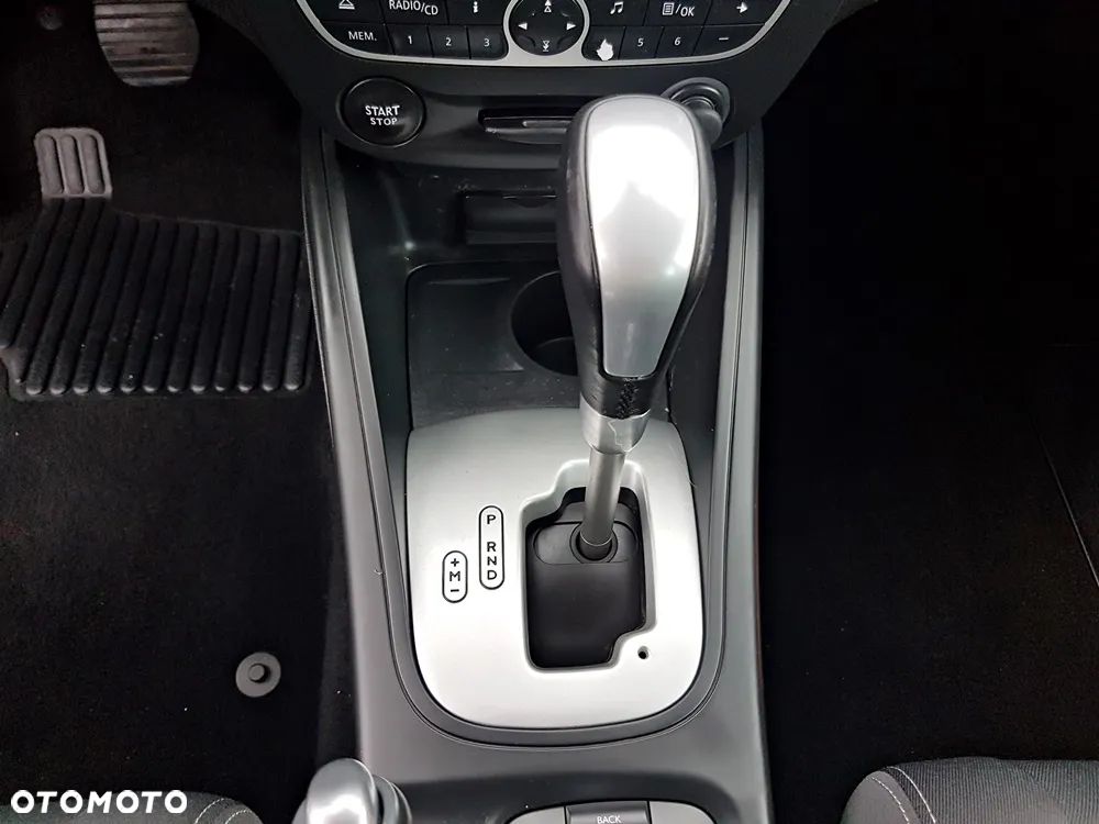 Renault Megane Grandtour 2.0 140 CVT Dynamique - 23