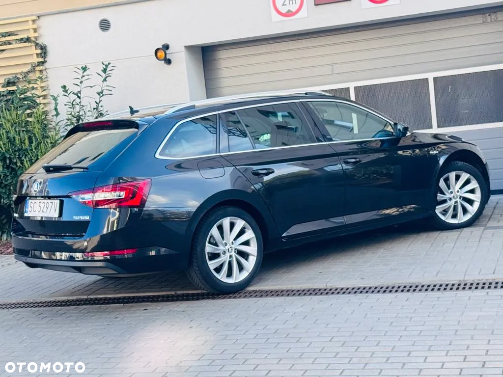 Skoda Superb 2.0 TDI L&K DSG - 16