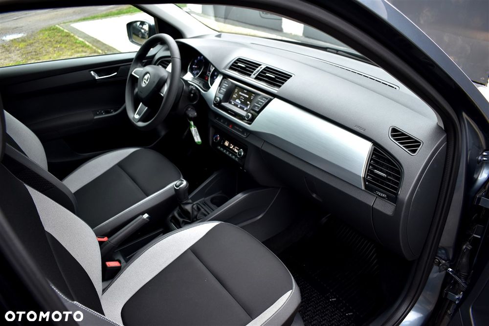 Skoda Fabia 1.2 TSI Monte Carlo - 20