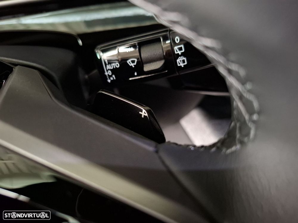 Peugeot E-5008 73 kWh Allure - 21