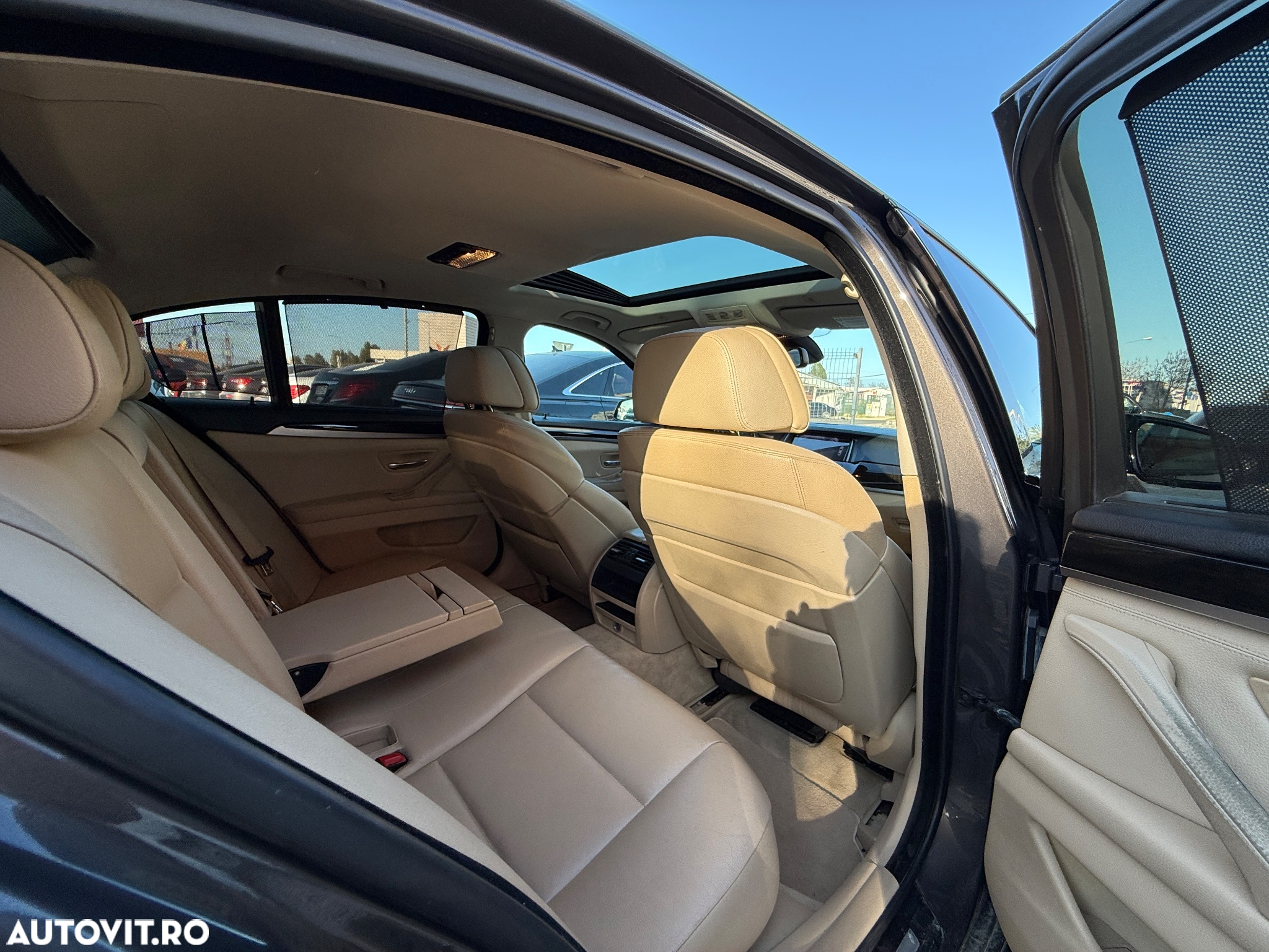 BMW Seria 5 530d xDrive Sport-Aut. Luxury Line - 24