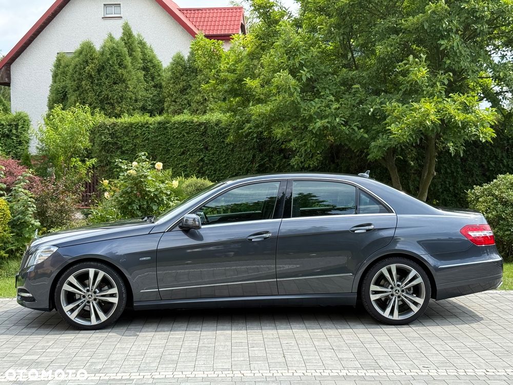 Mercedes-Benz Klasa E 220 CDI BlueEff Avantgarde - 11
