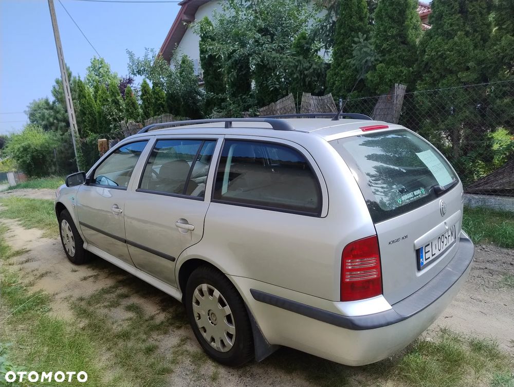 Skoda Octavia 1.6 Classic - 3