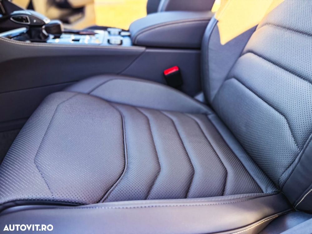 Volkswagen Touareg V6 TDI 4MOTION Elegance - 17