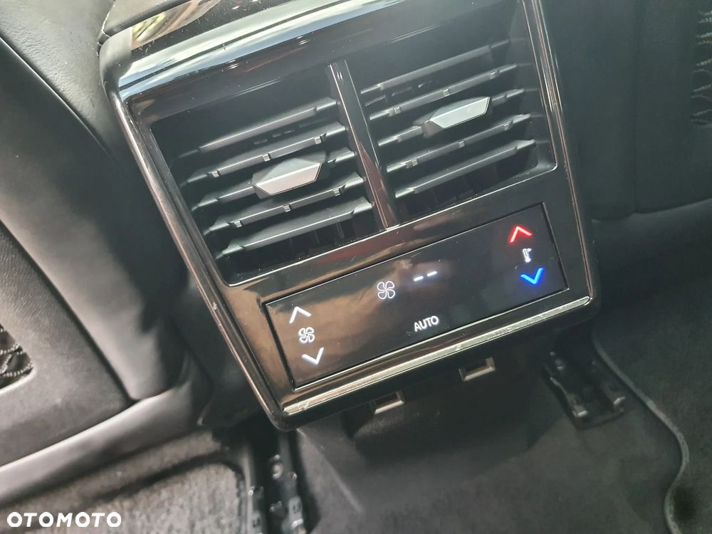 DS Automobiles DS 7 Crossback 2.0 BlueHDi Louvre - 21