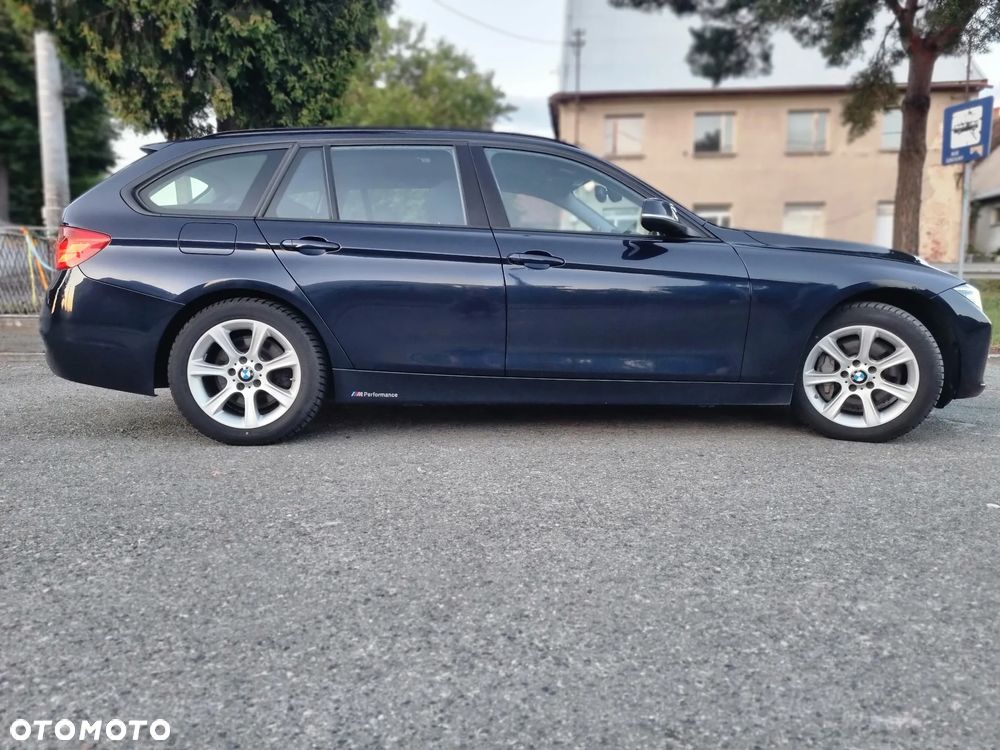 BMW Seria 3 335d Touring xDrive Edition M Sport Shadow - 24