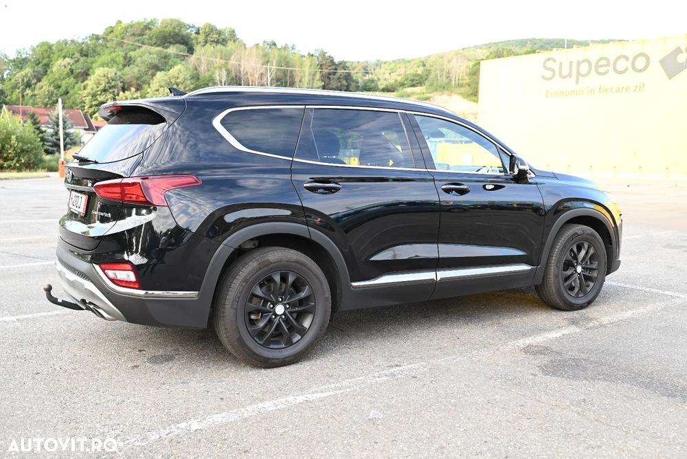 Hyundai Santa Fe - 3