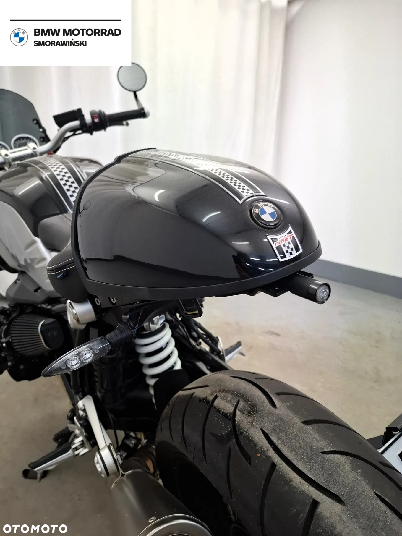 BMW R - 12