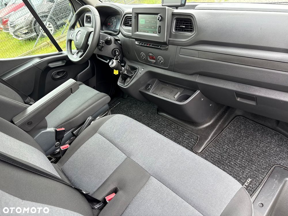 Renault Master - 24