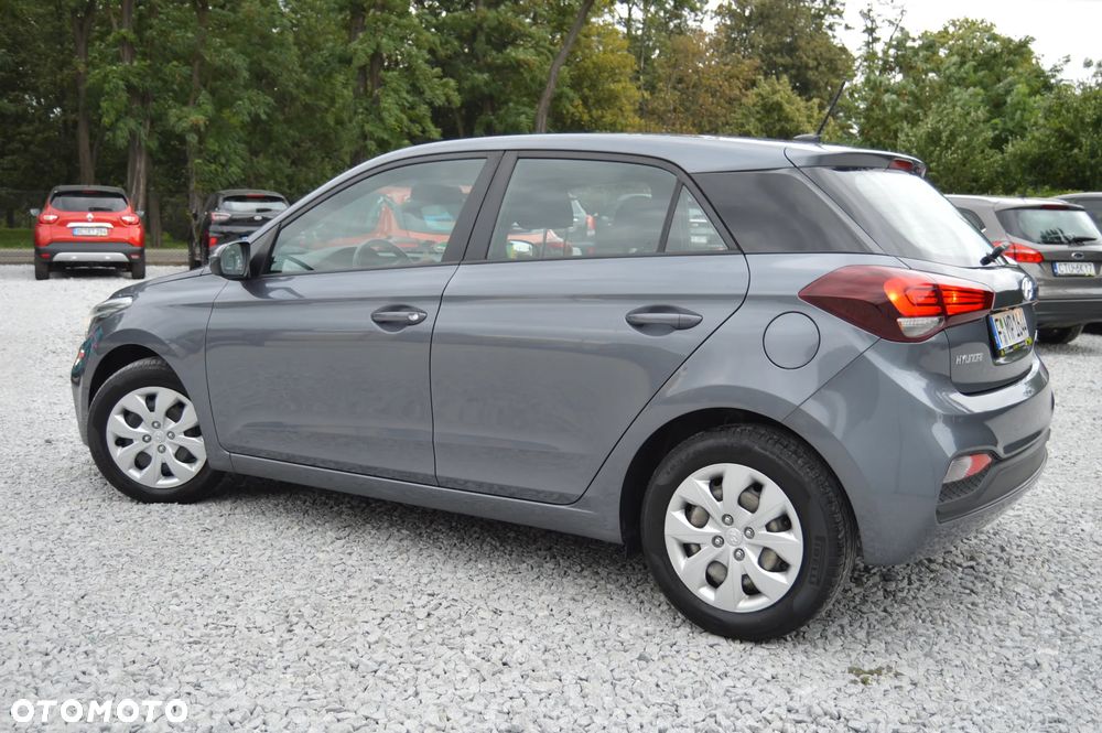 Hyundai i20 blue 1.2 Classic - 16