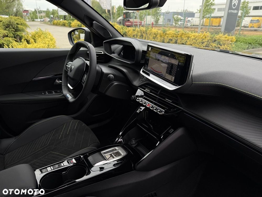 Peugeot 2008 - 18