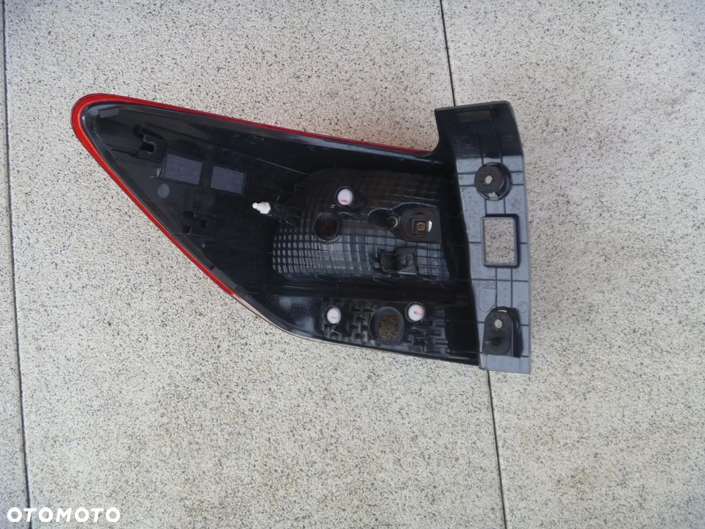 SUBARU IMPREZA XV LAMPA PRAWA TYLNA LED 84201FL041 - 3