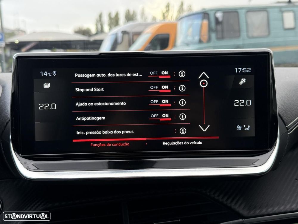 Peugeot 208 1.2 PureTech GT - 33