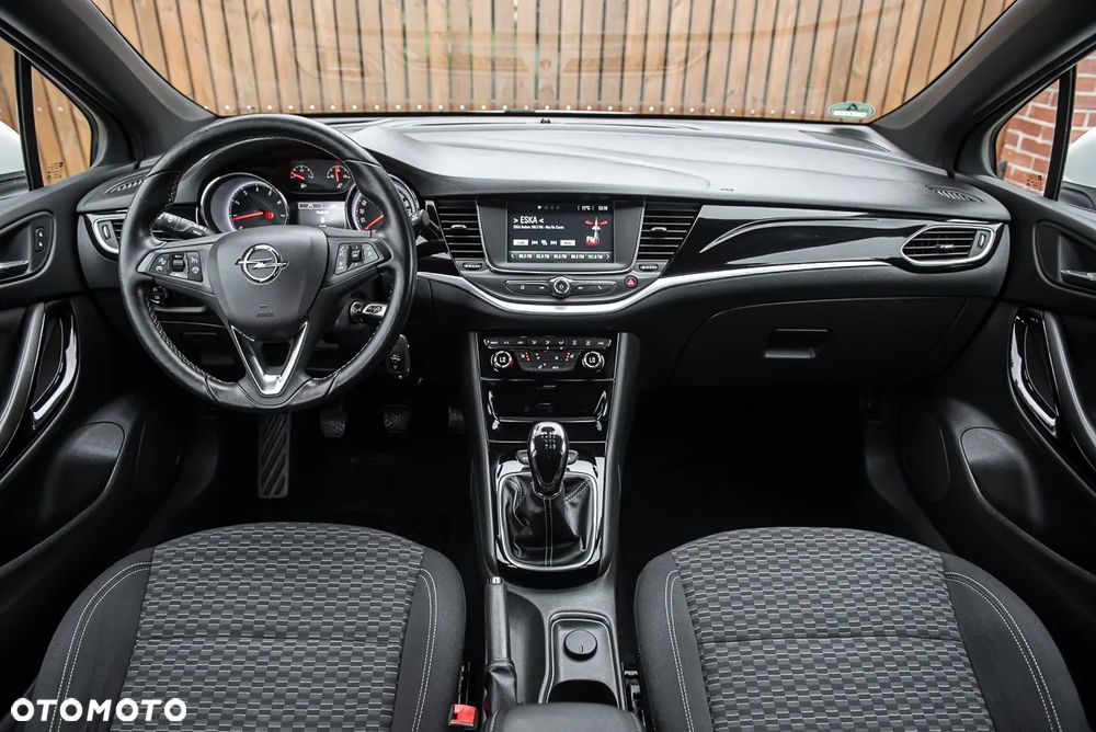 Opel Astra 1.4 Turbo Sports Tourer Innovation - 27