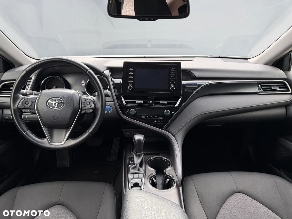 Toyota Camry 2.5 Hybrid Comfort CVT - 29