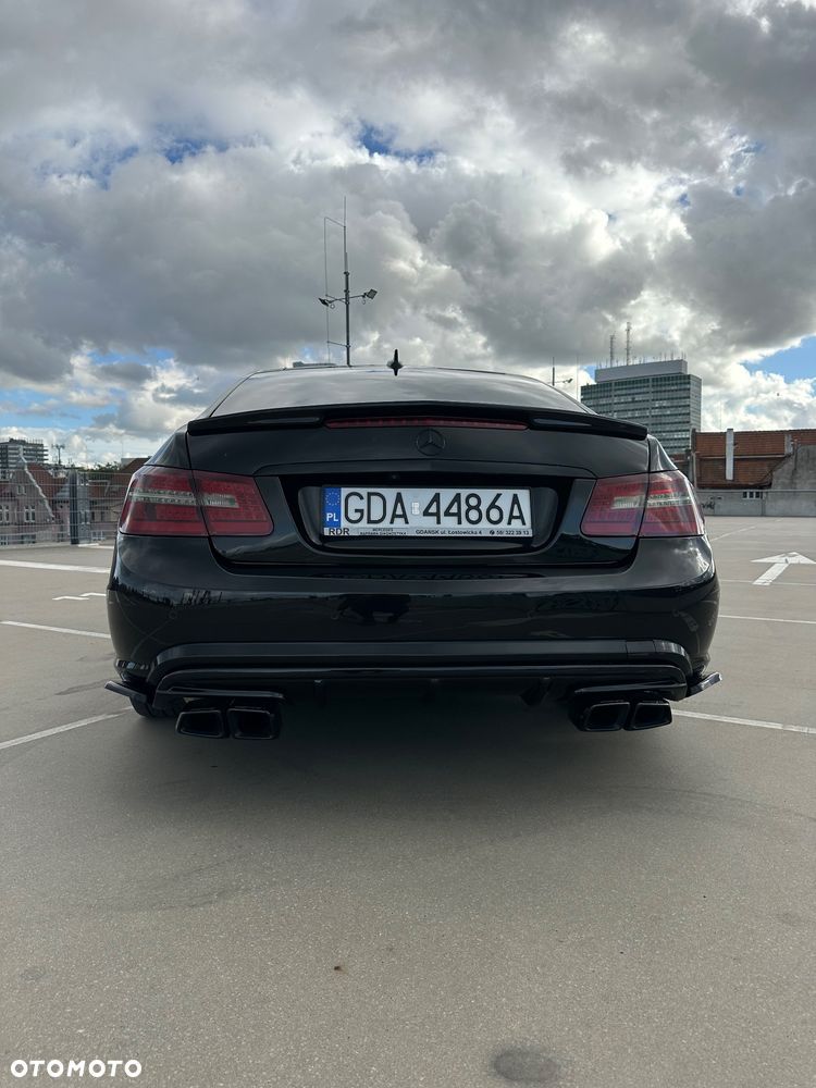 Mercedes-Benz Klasa E 500 - 6