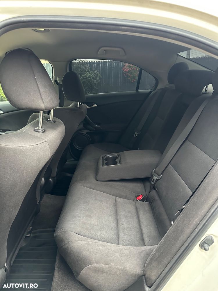 Honda Accord 2.0 Elegance Advantage - 30