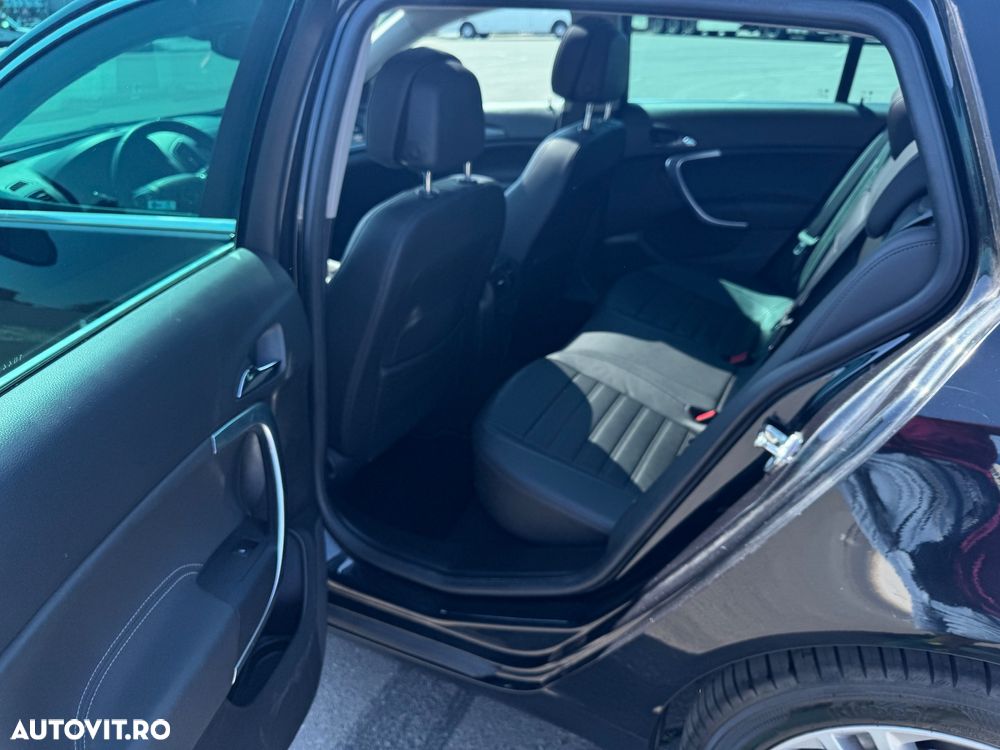 Opel Insignia - 12